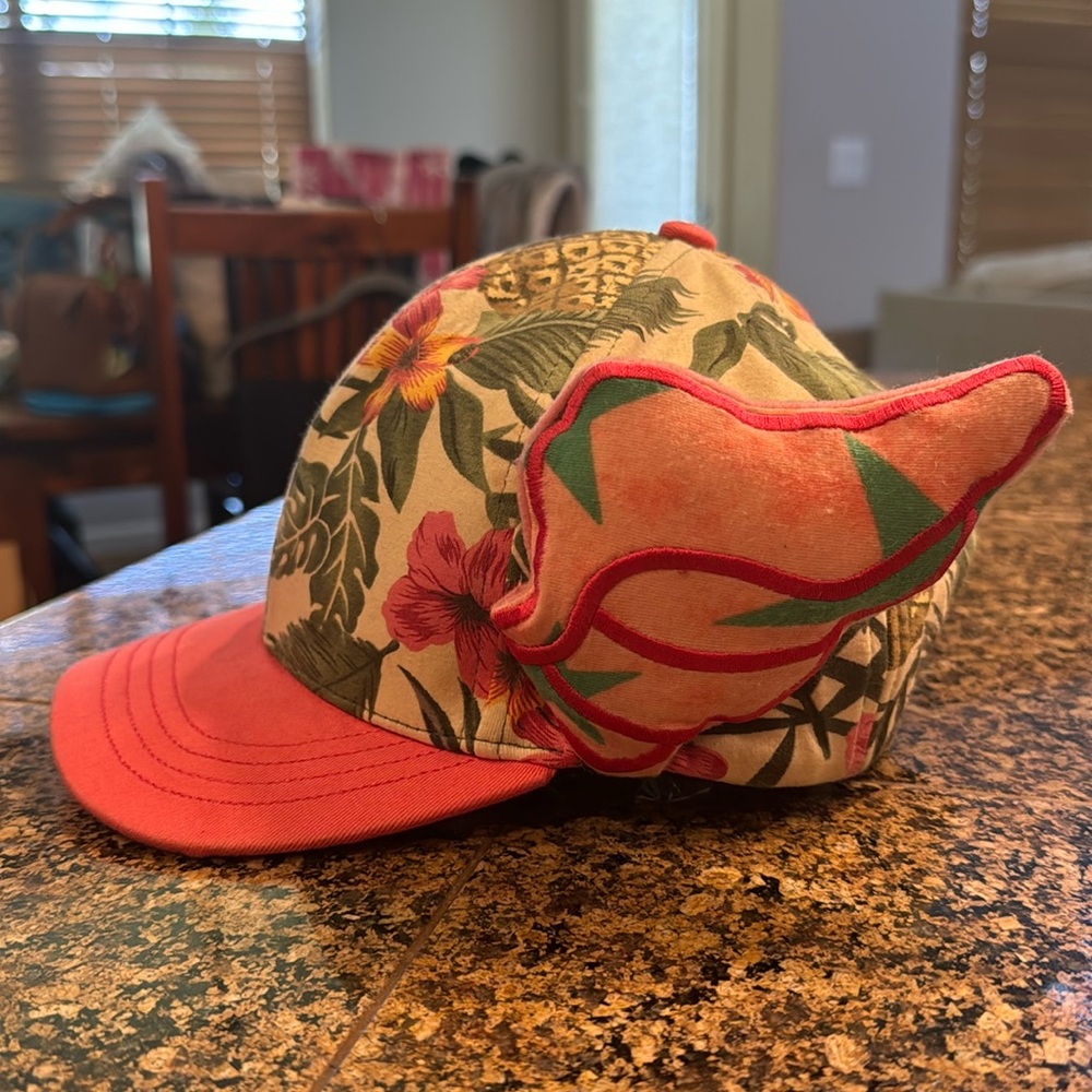 🩵 A very unique Korean Cap in Excellent condition / free size